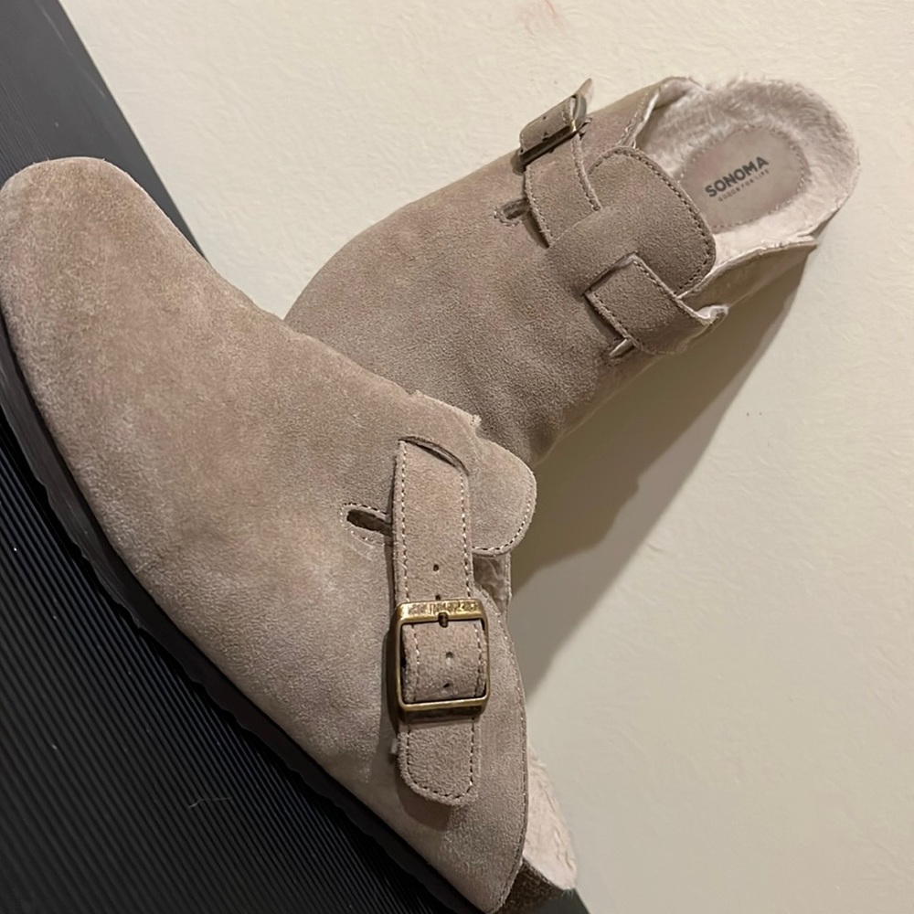 Sonoma Good for Life Mules, SIZE 10.